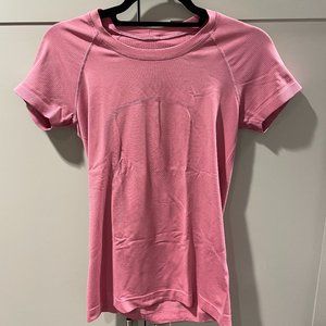Lululemon Swiftly Tech Short Sleeve Pink Size 6